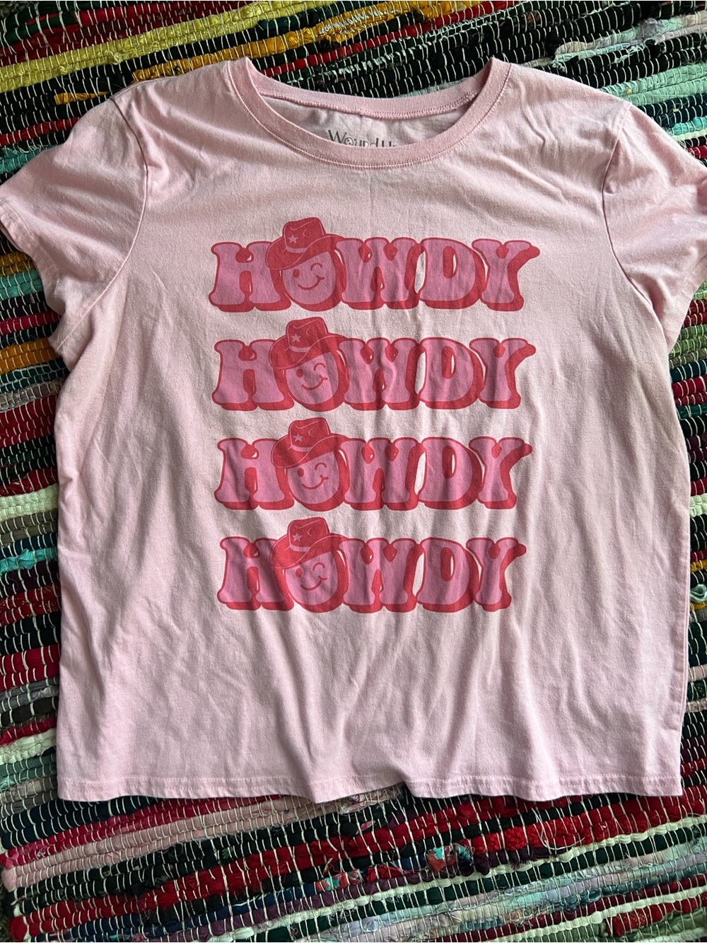 Wound Up Pink Graphic 'Howdy' Tee